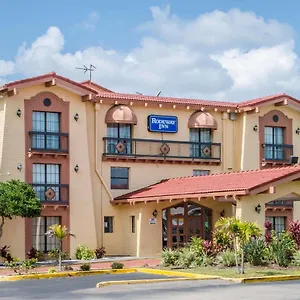 2* Мини-отель Rodeway Near Ybor - Casino