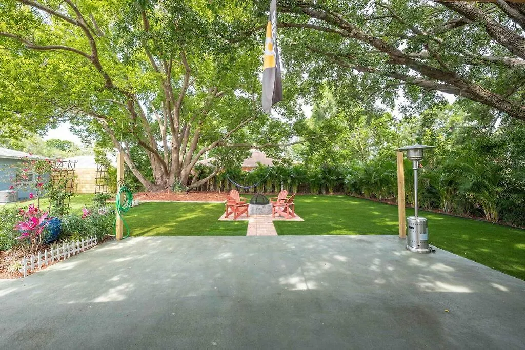Dom wakacyjny Beautiful House, Walking Distance To Stadium Tampa