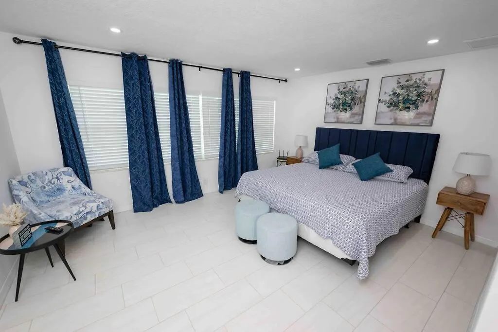 Beautiful House, Walking Distance To Stadium Tampa 0*,  Stany Zjednoczone Ameryki