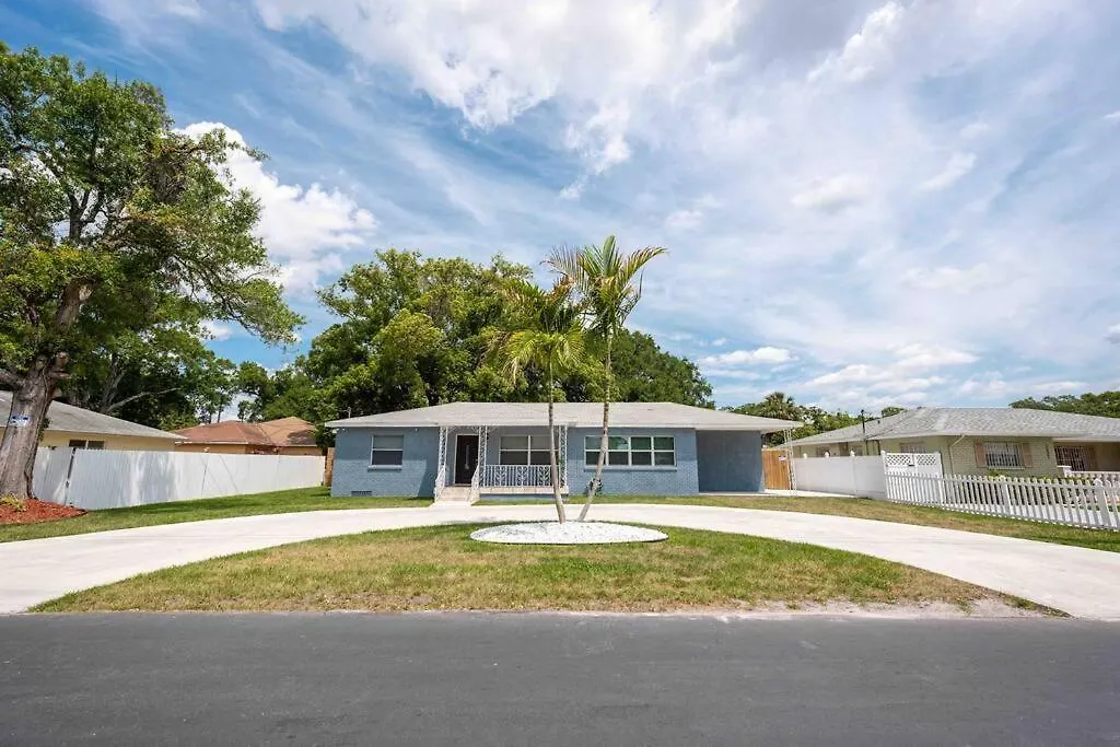 Beautiful House, Walking Distance To Stadium Tampa Dom wakacyjny