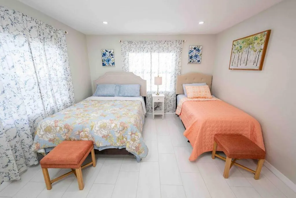 Beautiful House, Walking Distance To Stadium Tampa Stany Zjednoczone Ameryki
