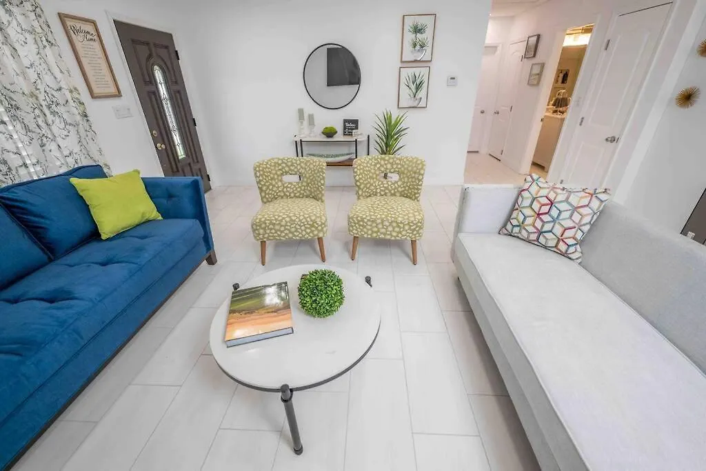 Beautiful House, Walking Distance To Stadium Tampa
